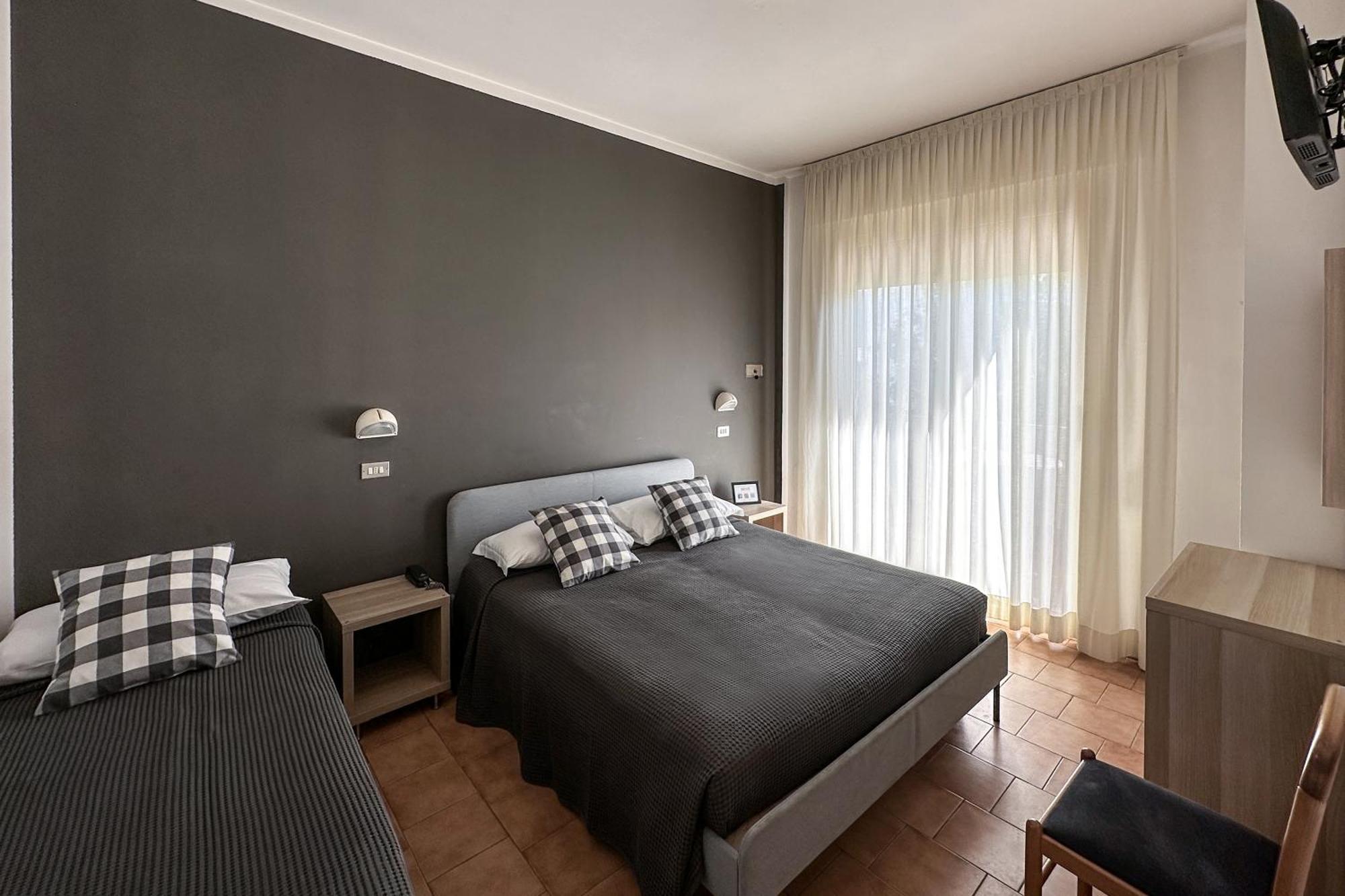 Hotel Aplo - Breakfast Experience Cervia Luaran gambar