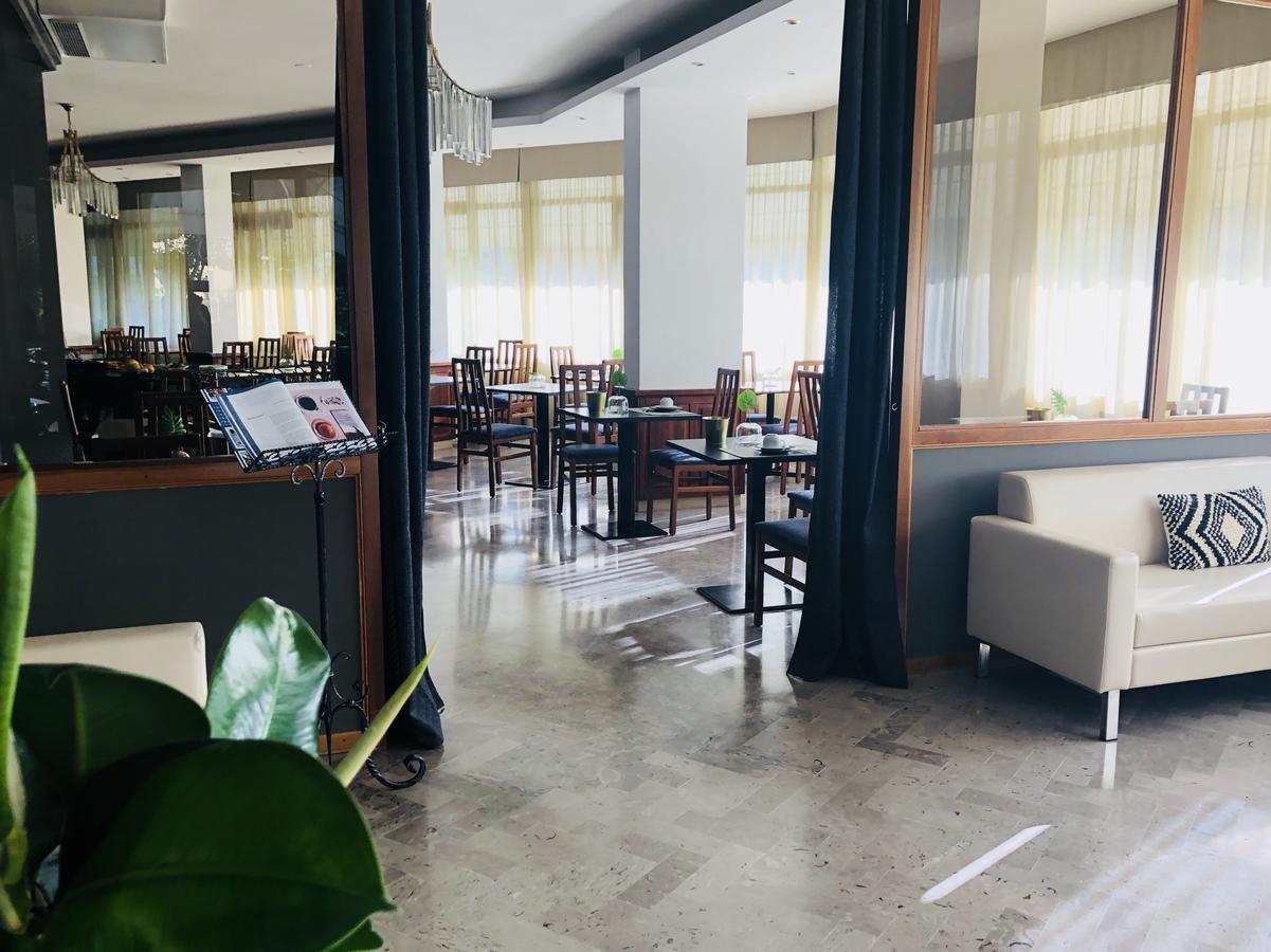 Hotel Aplo - Breakfast Experience Cervia Luaran gambar